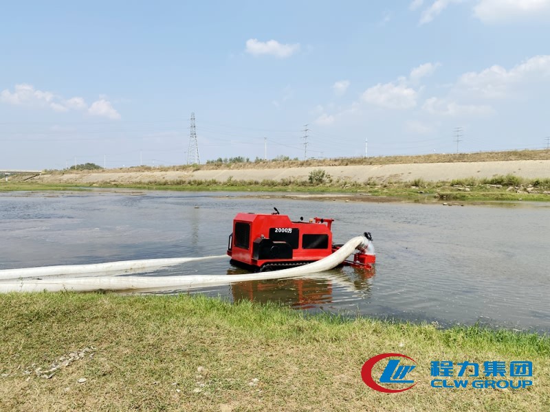 履帶式自帶動(dòng)力排水機(jī)器人